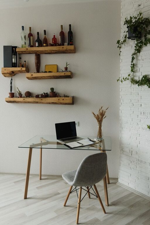 Tips for Creating an Inviting and Functional Home Office Space